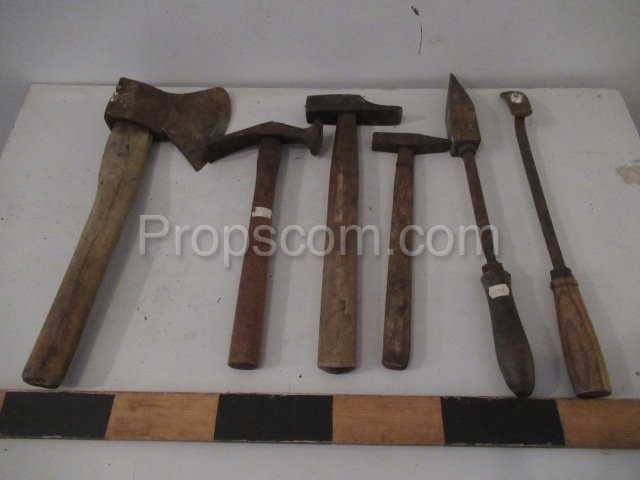 Shoemaking tools