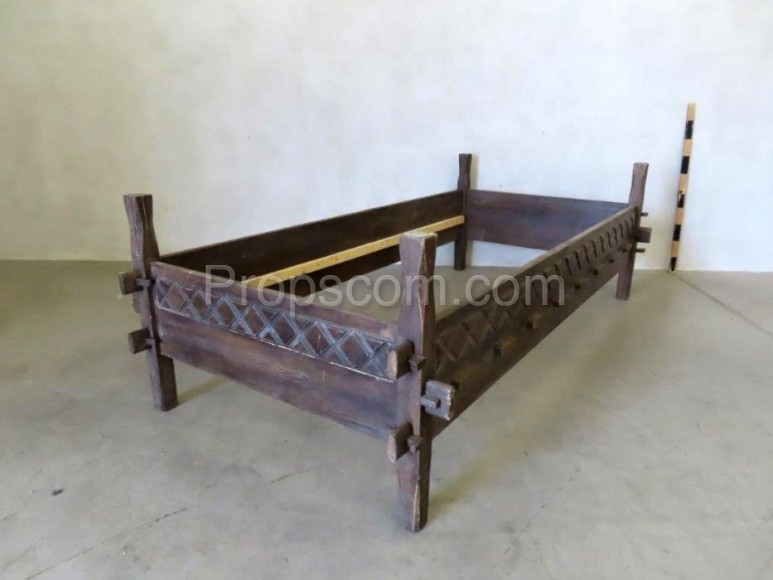 Castle bed