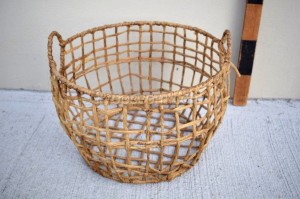 Basket woven light