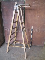 Stepladder with board