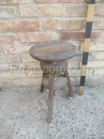 Wooden round adjustable chair