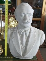 bust of factory owner Bierhanzel