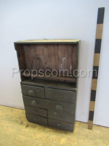 Workshop cabinet with drawers