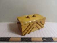 Folding box for sewing