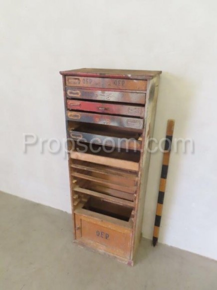 Workshop cabinet