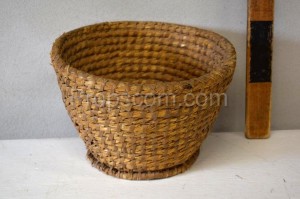 Wicker bowl