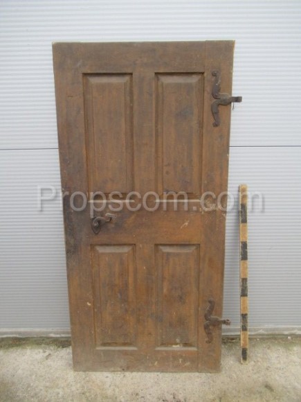 wooden right door