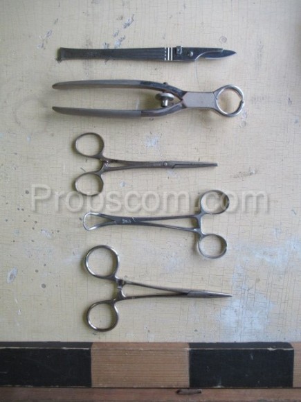 Surgical instruments