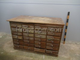 Chest of drawers