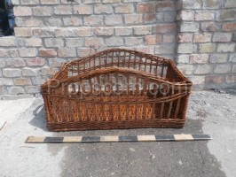 Wicker pastry basket