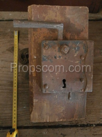 Forged lock with handle