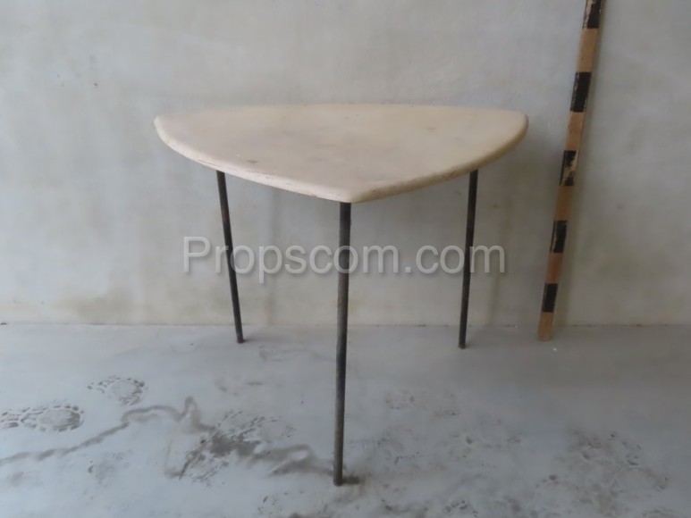 Plastic table