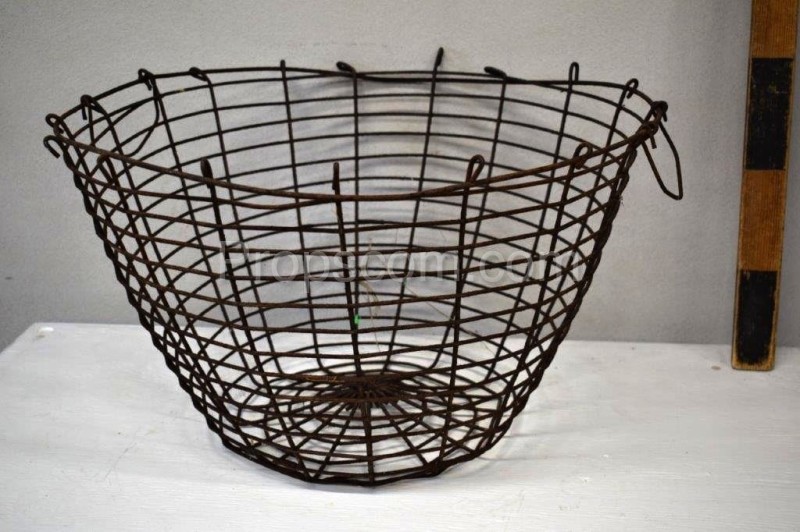 Wire basket