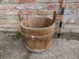 Wooden bucket