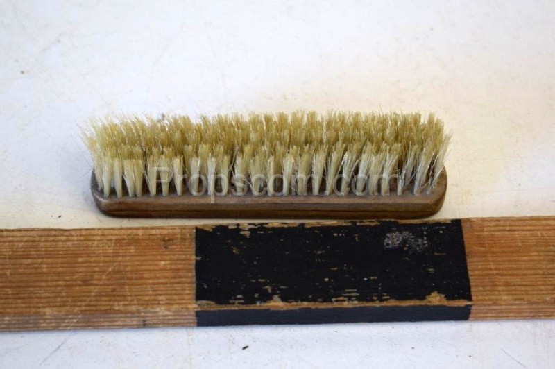 Clothes brush