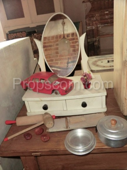 Women's toilet for dolls