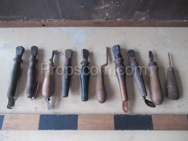 Shoemaking tools