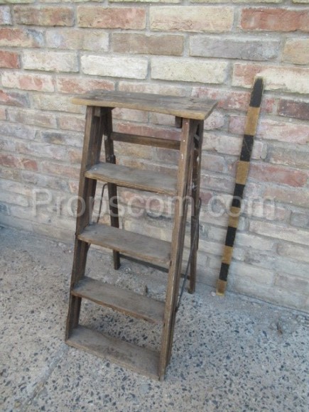 Stepladder small