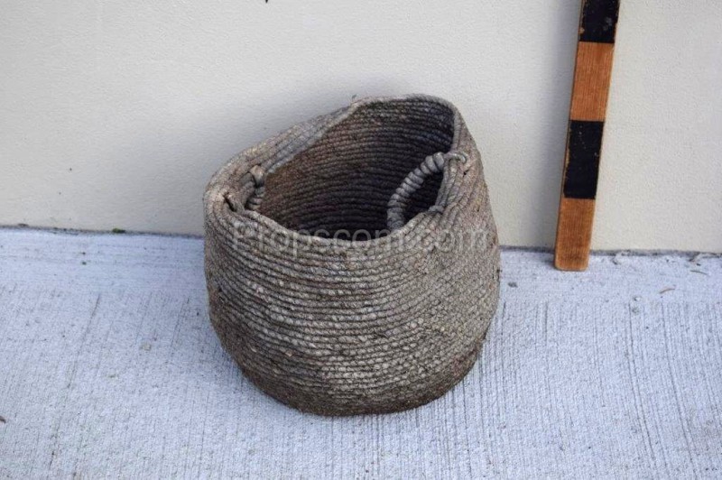 Knitted basket