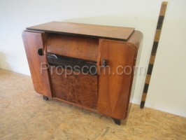 Music cabinet with turntable