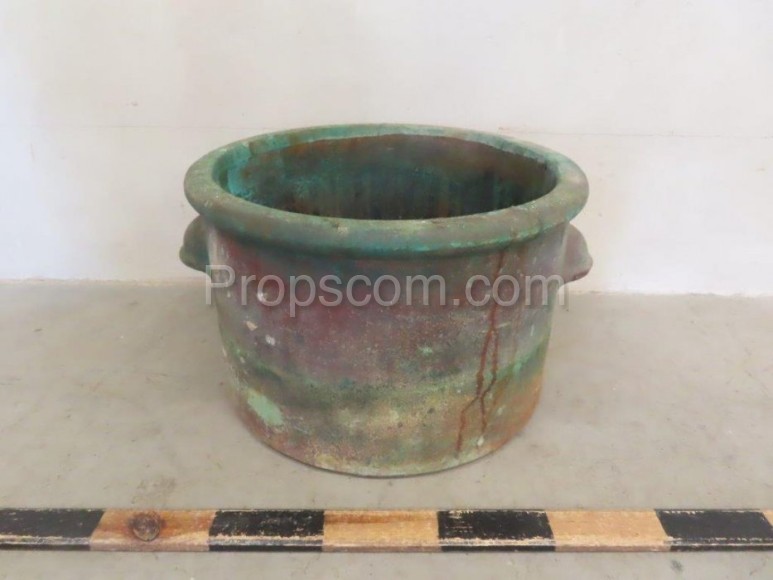 Earthenware pot