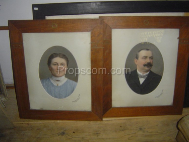 Familienfoto von glasiertem Mann und Frau