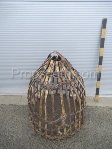 Wicker cage