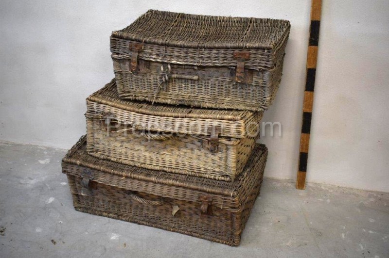 Wicker suitcase