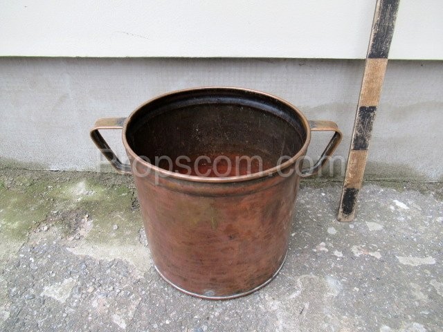 Copper pot