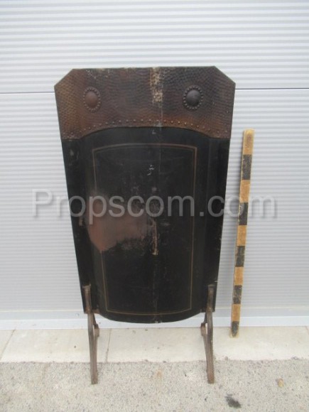 Screen for stoves and fireplaces