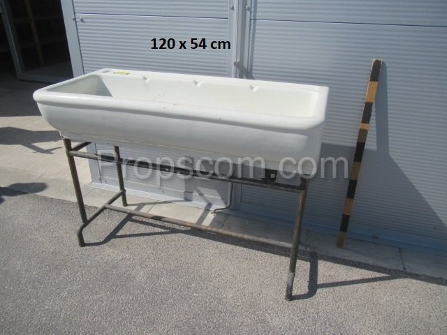 Washing trough