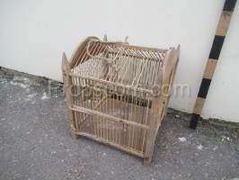 Wicker cage