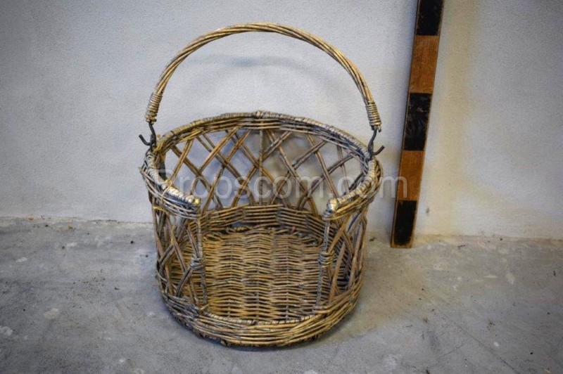 Wicker basket