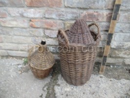 Carboys in wicker packaging