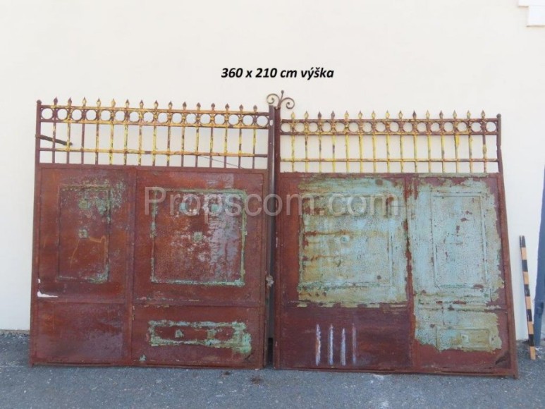 Sheet metal gate