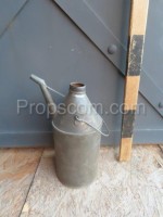 Oil can