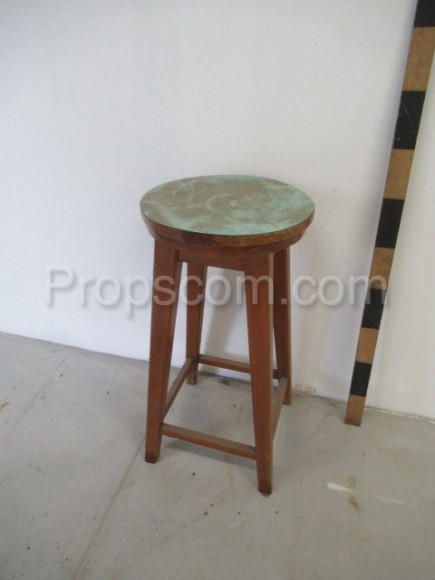 Wooden round chair