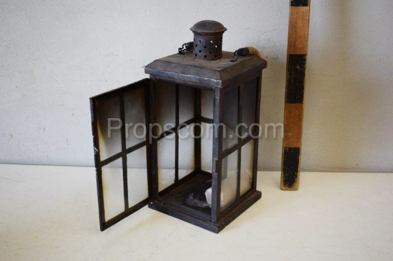 Portable lantern