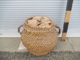 Wicker container small