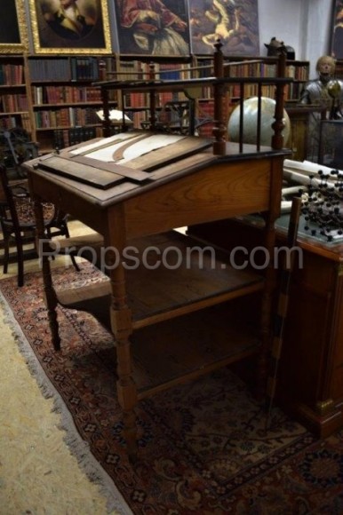 Writing and drawing desk