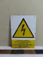 Information sign: High voltage 