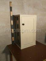 White hanging cabinet