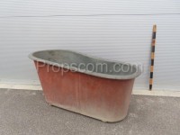 Copper bathtub