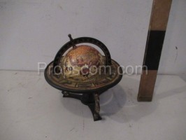 Paperweight globe