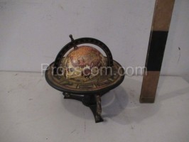 Paperweight globe
