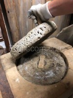 Hand millstone