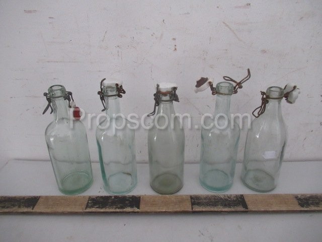 Bottles with ceramic stoppers
