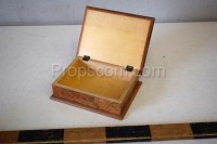 Jewelry box