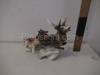 Soška jelen se psem,  porcelán