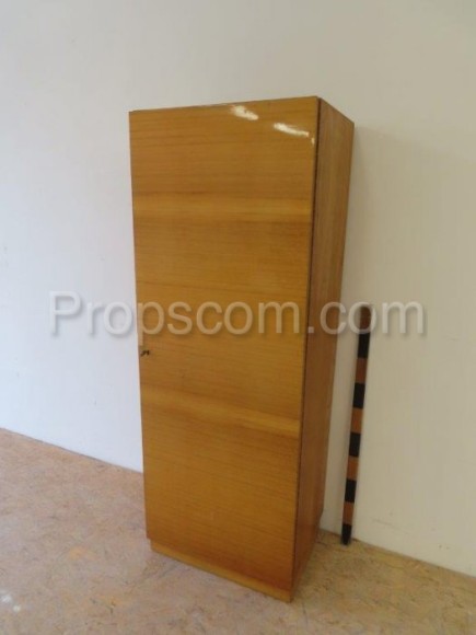 Single wing cabinet